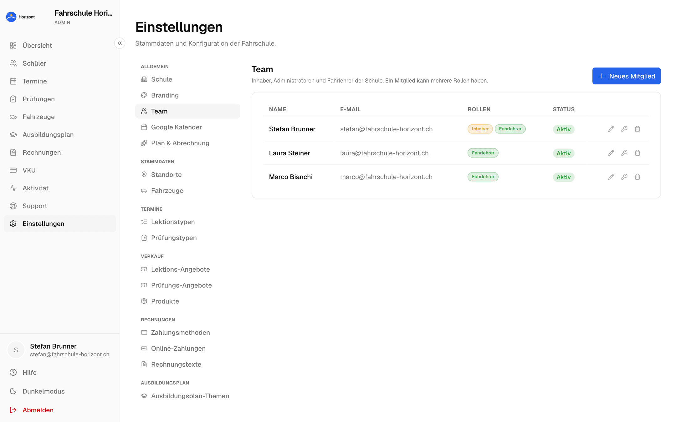 Einstellungen → Team mit Liste der Fahrlehrer und Rollen