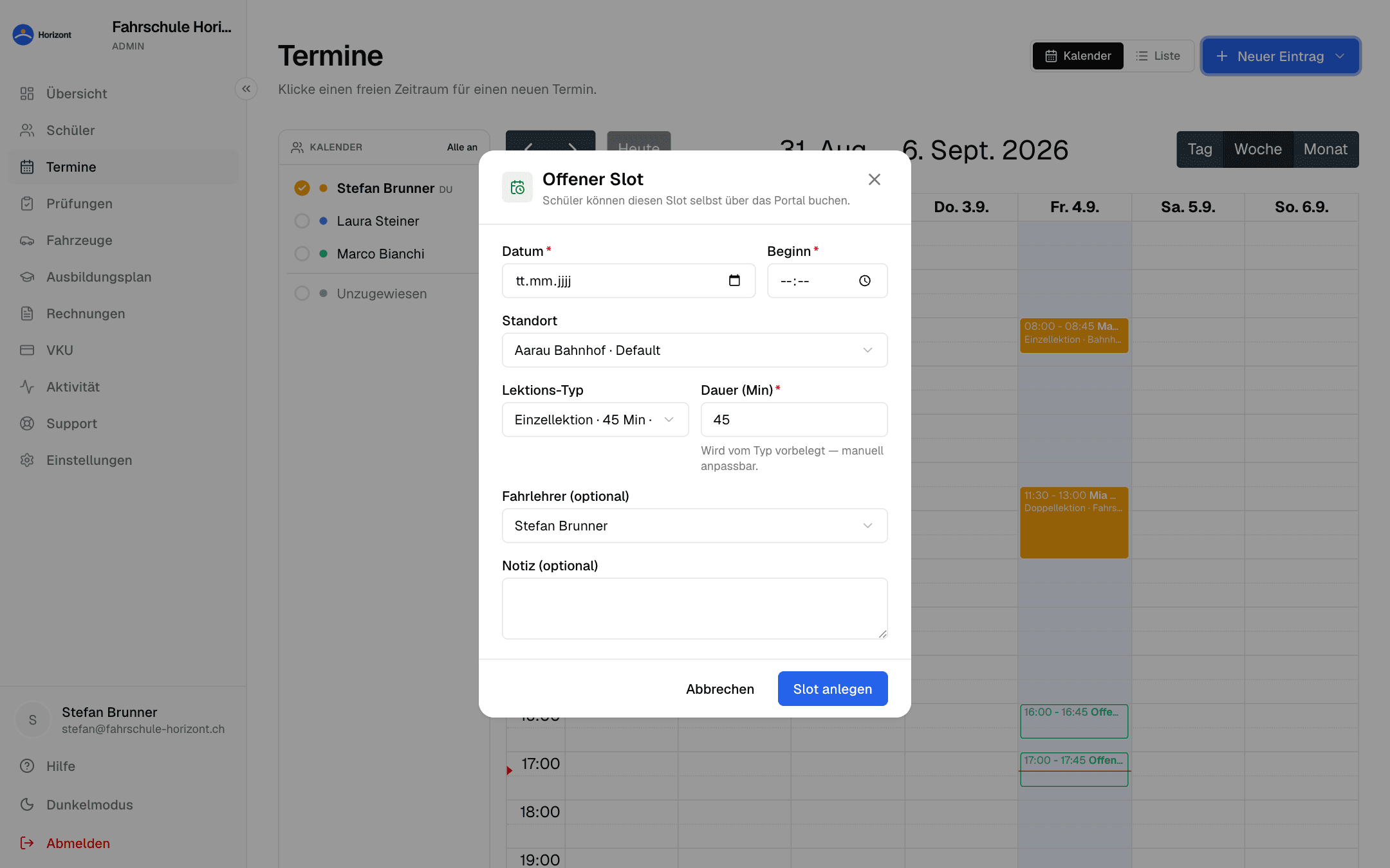 Dialog «Offener Slot» mit Datum, Beginn, Standort, Lektionstyp, Dauer und Fahrlehrer